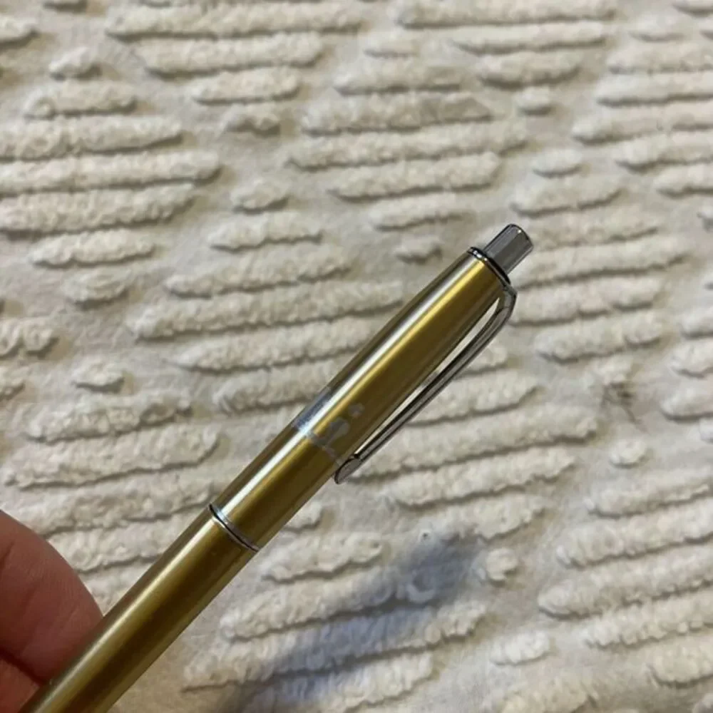 N/A gold tone